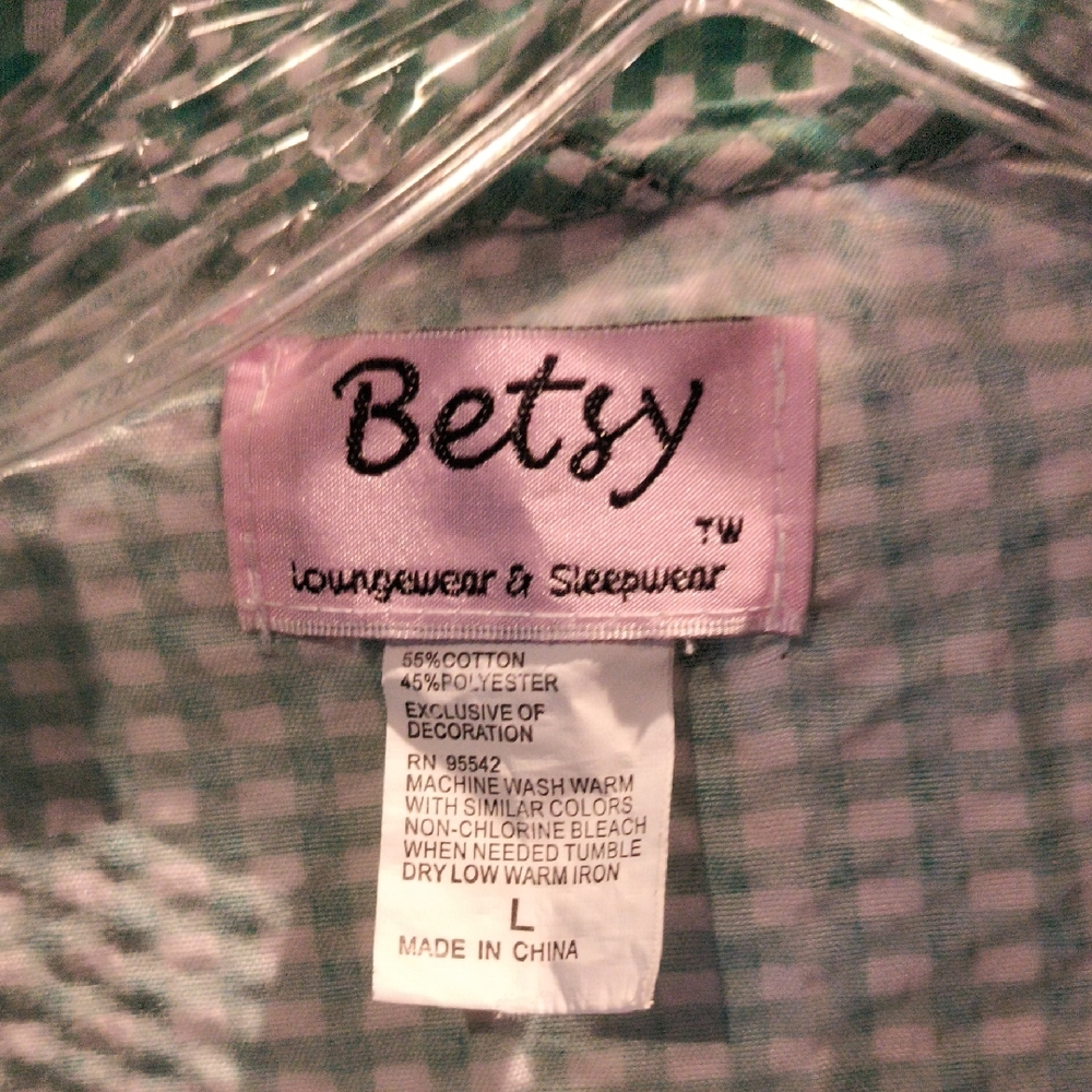 Betsy Green and White Gingham/Checkered Loungewear w Floral Lace Embroidery Lrg